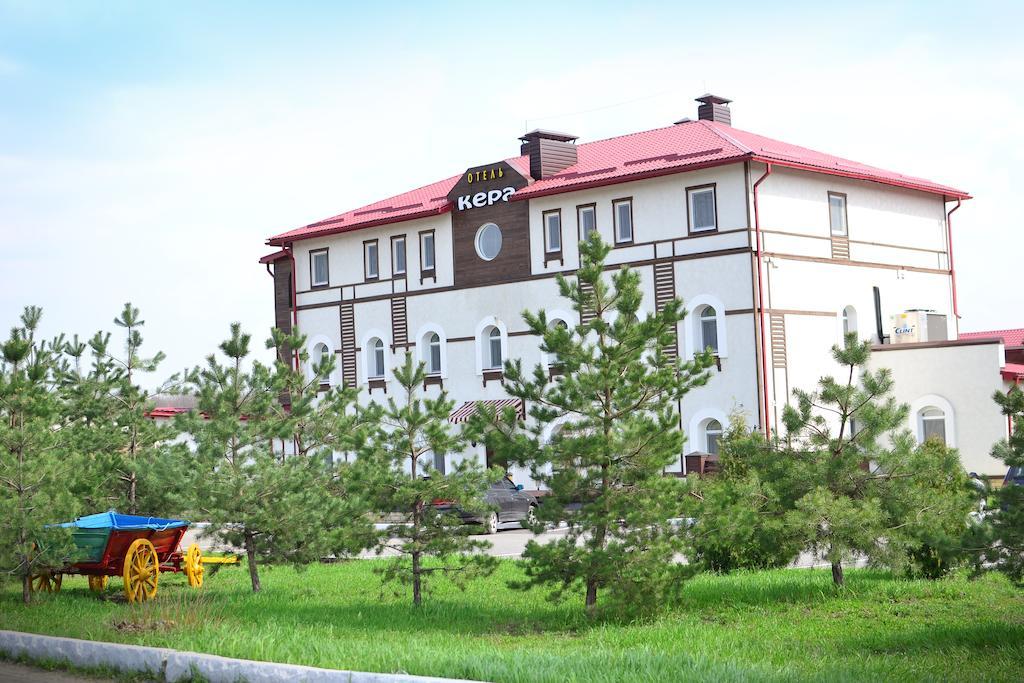 Kera Hotel Nesterenki Esterno foto